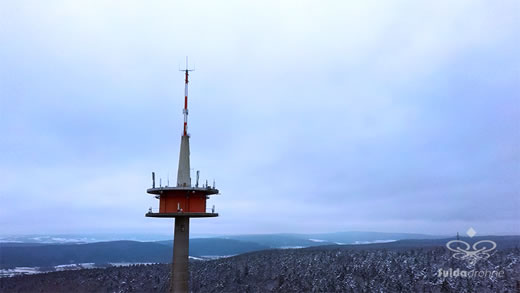 Luftaufnahme der Woche ~ KW 05/2021 ~ Fernmeldeturm der Telekom für DAB, Mobilfunk und Richtfunk