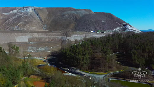 Luftaufnahme der Woche ~ KW 12/2021 ~ Kaliberg in Neuhof