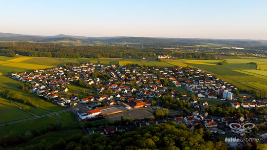 Luftaufnahme der Woche ~ KW 23/2021 ~ Engelhelms - Ortsteil der Gemeinde Künzell im Landkreis Fulda