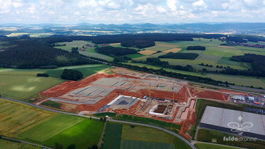 Luftaufnahme der Woche ~ KW 27/2021 ~ Baustelle des zukünftigen Logistikzentrums von tegut in Michelsrombach