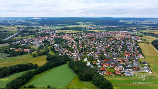 Luftaufnahme der Woche ~ KW 28/2021 ~ Eichenzell und im Hintergrund Löschenrod