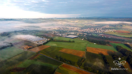 Luftaufnahme der Woche ~ KW 39/2021 ~ Morgendlicher Herbstnebel und Sonnenaufgang rund um Flieden