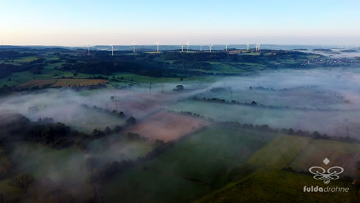 Luftaufnahme der Woche ~ KW 39/2021 ~ Morgendlicher Herbstnebel und Sonnenaufgang rund um Flieden