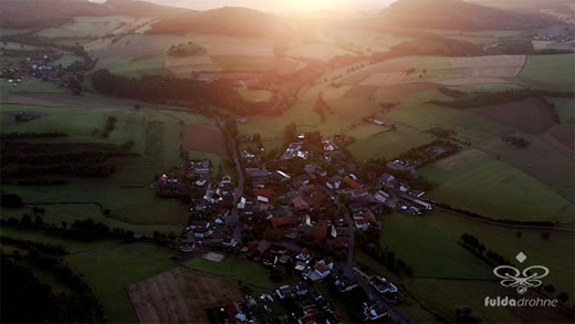 Luftaufnahme der Woche ~ KW 42/2021 ~ Mittelaschenbach und im Hintergrund Oberaschenbach - Ortsteile der Gemeinde Nüsttal
