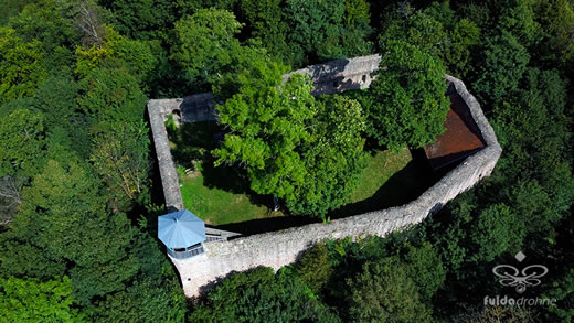 Luftaufnahme der Woche ~ KW 43/2021 ~ Die Burgruine Auersburg bei Hilders in der Rhön