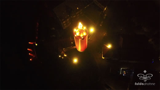 Luftaufnahme der Woche ~ KW 51/2021 ~ Die Hinterburg und deren Turm als die „größte Kerze der Welt“ in Schlitz