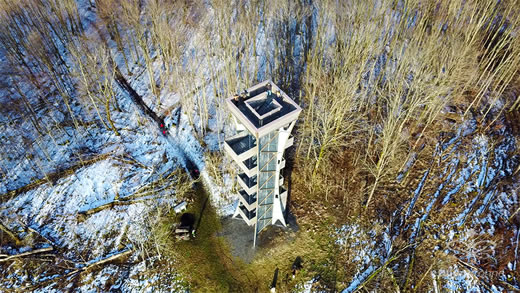 Luftaufnahme der Woche ~ KW 07/2022 ~ Der Aussichtsturm auf der 658 Meter hohen „Mottener Haube“ bei Motten