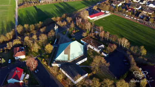 Luftaufnahme der Woche ~ KW 10/2022 ~ Die Kirche der Kirchengemeinde Christkönig Edelzell-Engelhelms