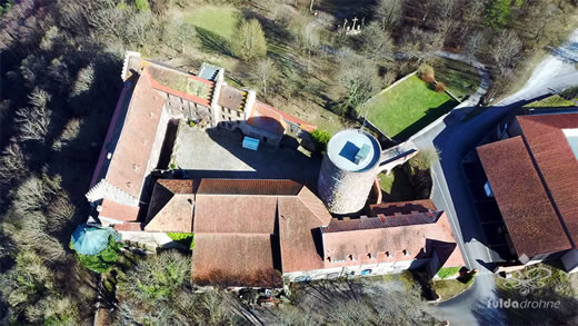 Luftaufnahme der Woche ~ KW 13/2022 ~ Das Schloss Saaleck bei Hammelburg in Unterfranken
