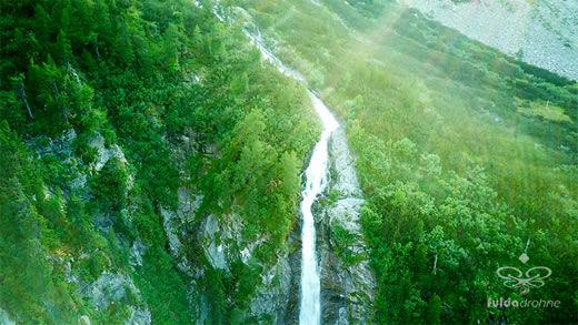 Luftaufnahme der Woche ~ KW 29/2022 ~ Ein Wasserfall im Maltatal an der Kölnbreinsperre in Kärnten