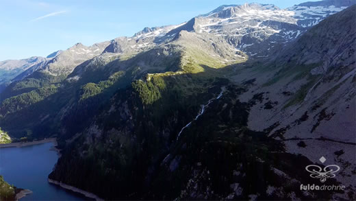 Luftaufnahme der Woche ~ KW 29/2022 ~ Ein Wasserfall im Maltatal an der Kölnbreinsperre in Kärnten