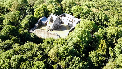Luftaufnahme der Woche ~ KW 33/2022 ~ Die Burg Hauneck bei Oberstoppel in der Gemeinde Haunetal