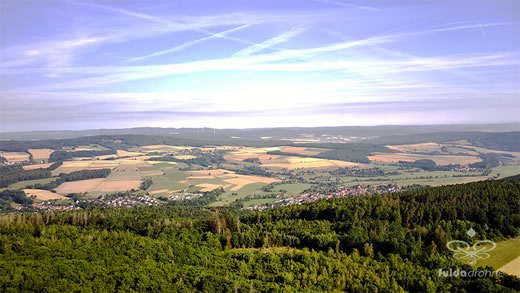 Luftaufnahme der Woche ~ KW 38/2022 ~ Die Marktgemeinde Haunetal mit der Burg Hauneck